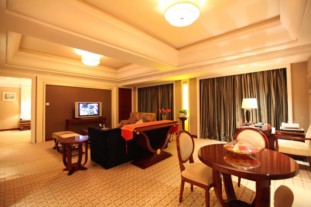 Shao Xing International Hotel Шаосин Стая снимка